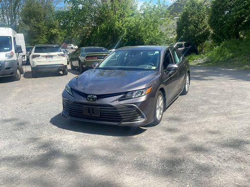 Used 2023 Toyota Camry LE FWD image 1
