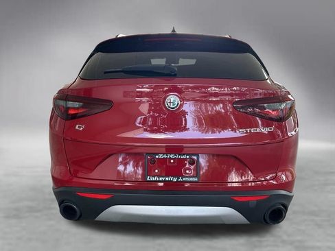 Used 2018 Alfa Romeo Stelvio Sport w/ Quick Order Package 22J Sport AWD/4WD image 32
