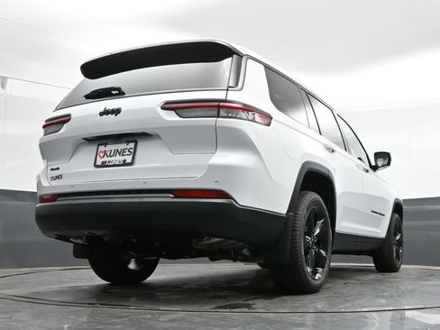 New 2026 Jeep Grand Cherokee L Limited AWD/4WD image 40