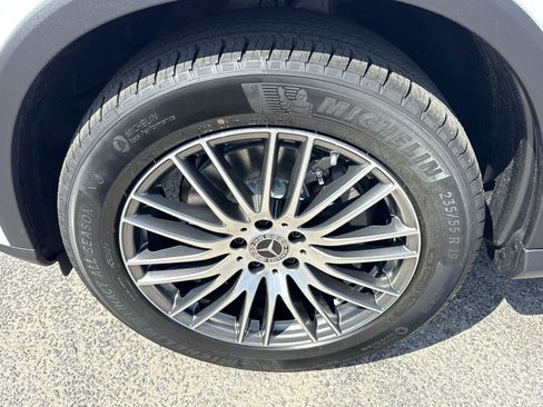 New 2026 Mercedes-Benz GLC 300 4MATIC image 9