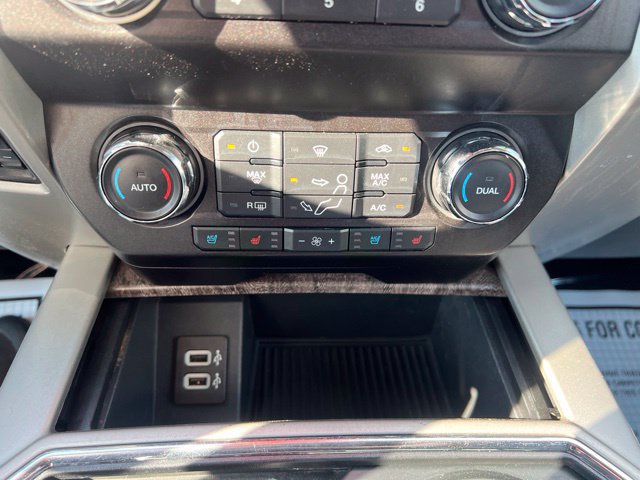 Used 2019 Ford F350 Lariat w/ Lariat Ultimate Package AWD/4WD image 26