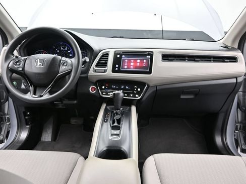 Used 2018 Honda HR-V EX image 26