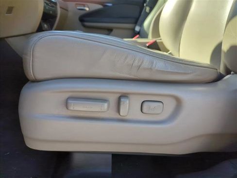 Used 2021 Honda Pilot Touring image 10