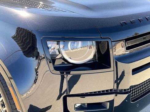 New 2026 Land Rover Defender 110 X AWD/4WD image 19