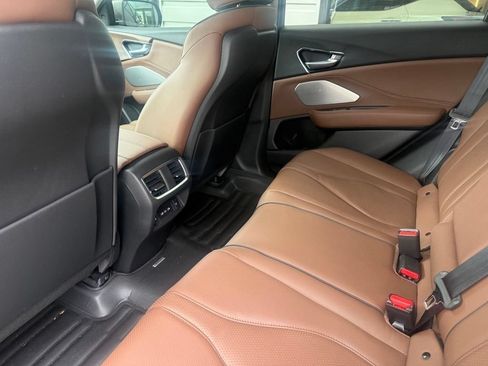 Used 2025 Acura RDX SH-AWD w/ Advance Package image 14