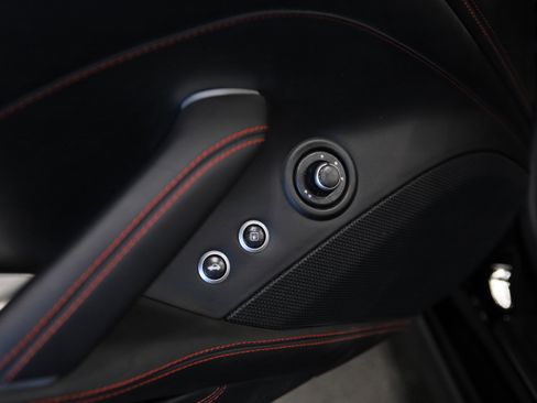 Used 2017 Ferrari California T image 12