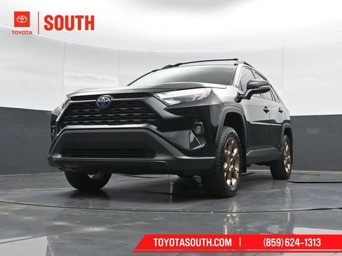 Certified 2024 Toyota RAV4 AWD Hybrid image 39