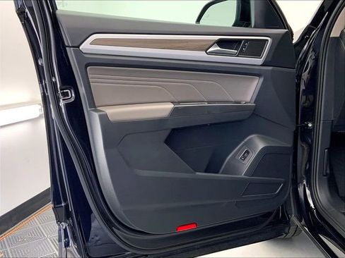 Certified 2023 Volkswagen Atlas SEL AWD/4WD image 27