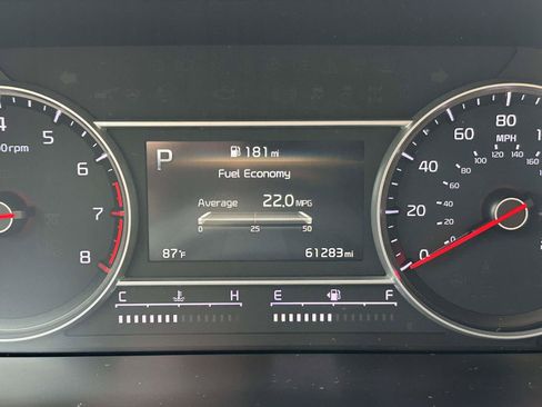 Used 2022 Kia Sorento EX w/ Panoramic Sunroof Package FWD image 16