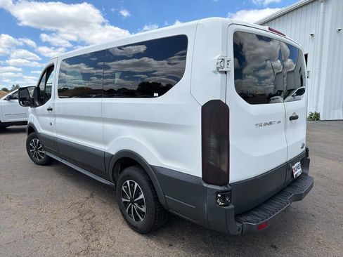Used 2016 Ford Transit 150 XL RWD image 5