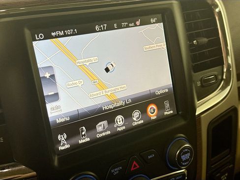 Used 2017 RAM 2500 Laramie AWD/4WD image 13