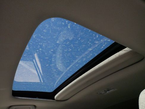 Used 2016 Honda CR-V EX image 30