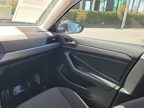 Used 2023 Volkswagen Jetta S image 14