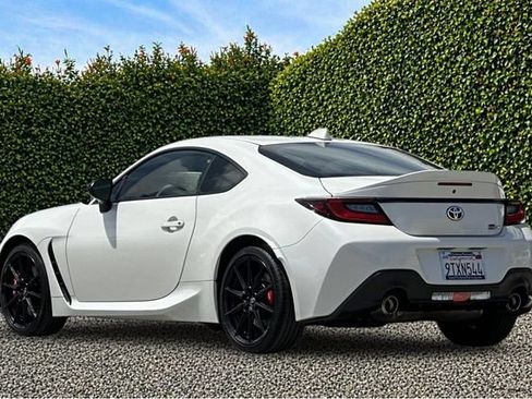 Used 2024 Toyota GR86 Premium w/ Performance Package RWD image 7