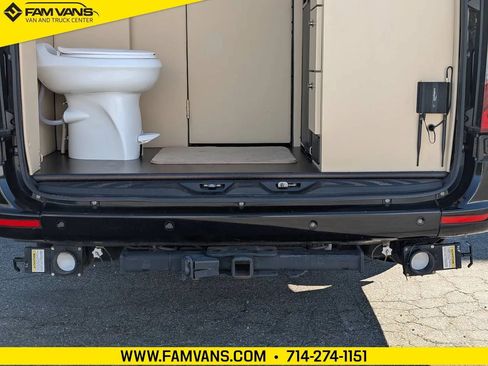 Used 2019 Mercedes-Benz Sprinter 170 Cargo image 17