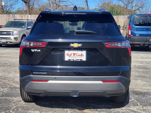 Used 2025 Chevrolet Equinox LT w/ Convenience Package II image 5