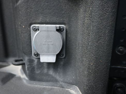 Used 2024 GMC Sierra 2500 Denali w/ Denali Reserve Package image 19