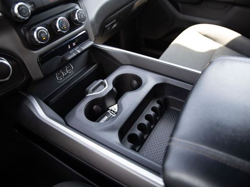 Used 2020 RAM 1500 Big Horn AWD/4WD image 18