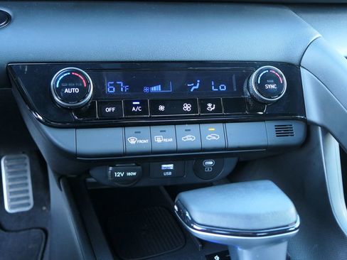 Certified 2025 Hyundai Elantra Sport w/ Cargo Package image 20