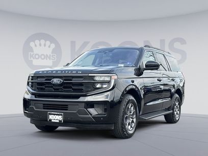 Used 2025 Ford Expedition Active