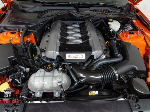 Used 2016 Ford Mustang GT Premium w/ Equipment Group 401A RWD image 5