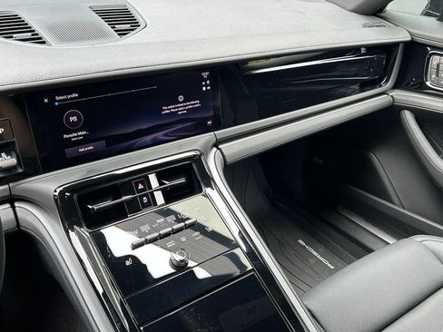Certified 2026 Porsche Panamera 4 AWD/4WD image 25