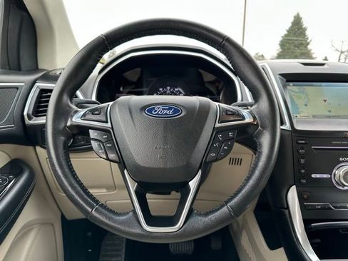 Used 2018 Ford Edge Titanium w/ Technology Package image 14