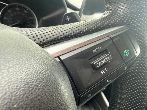 Used 2023 Mitsubishi Outlander SE AWD/4WD image 10