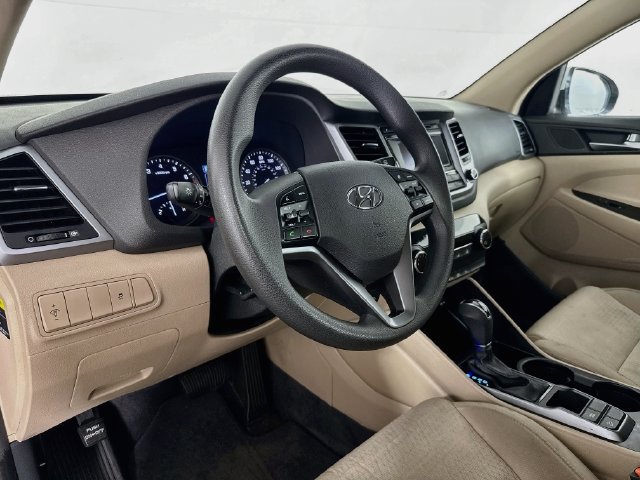 Used 2016 Hyundai Tucson SE w/ Option Group 12 FWD image 19