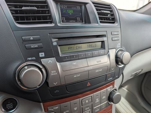 Used 2010 Toyota Highlander Limited AWD/4WD image 15