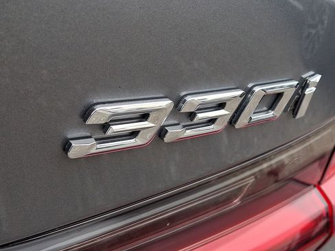 Used 2023 BMW 330i xDrive Sedan w/ M Sport Package image 31