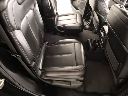 Used 2023 Jeep Grand Cherokee L Limited w/ Luxury Tech Group II image 16