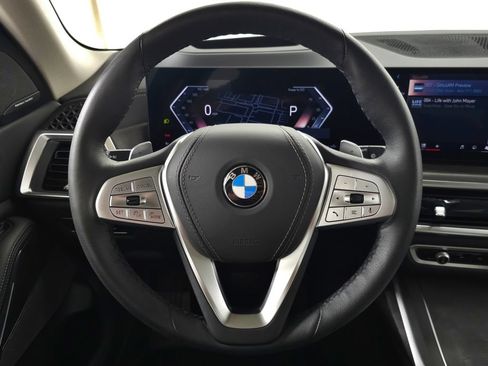 Used 2026 BMW X7 xDrive40i w/ Premium Package AWD/4WD image 19