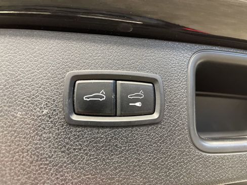 Used 2018 Porsche Macan S image 35