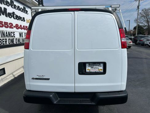 Used 2022 Chevrolet Express 2500 w/ Driver Convenience Package image 6
