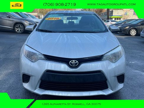 Used 2016 Toyota Corolla L FWD image 2