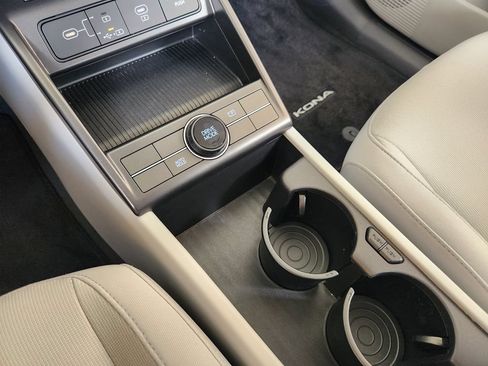 Used 2024 Hyundai Kona SE FWD image 21