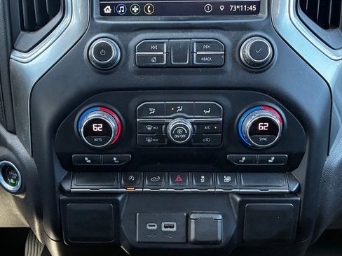 Used 2021 Chevrolet Silverado 1500 LT AWD/4WD image 18