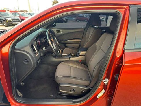 Used 2021 Dodge Charger SXT w/ Blacktop Package image 16