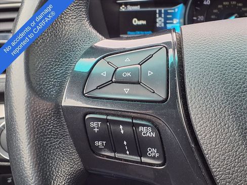 Used 2018 Ford Explorer XLT w/ XLT Appearance Package image 26