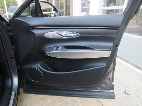 Used 2023 Genesis GV70 2.5T w/ Select Package image 21