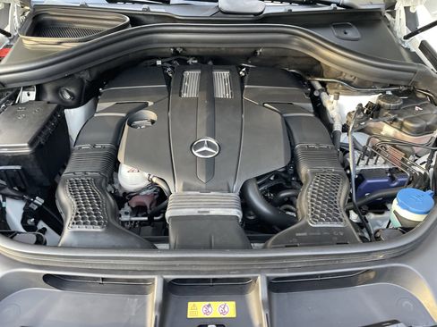 Used 2016 Mercedes-Benz GL 450 4MATIC image 51