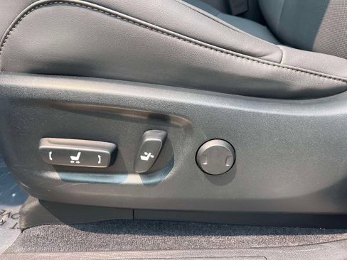 Certified 2023 Lexus GX 460 Premium w/ Premium Package AWD/4WD image 18