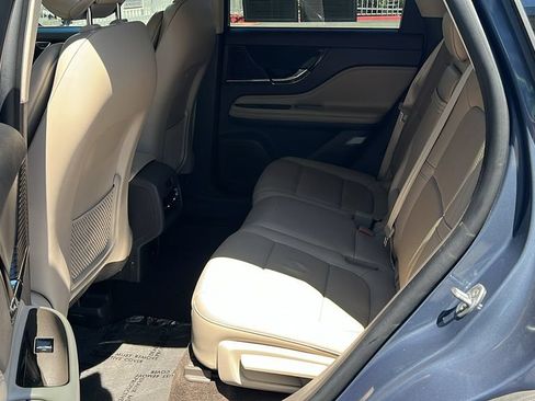 Certified 2022 Lincoln Corsair FWD w/ Premium Package image 9