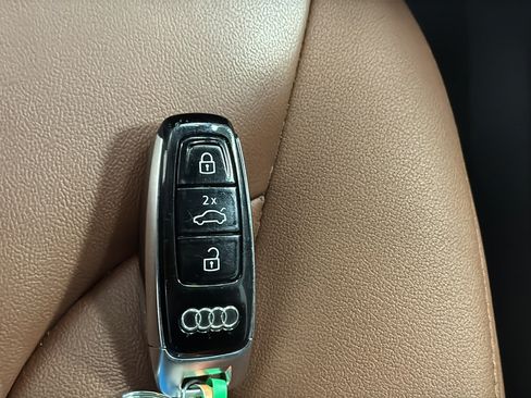 Used 2023 Audi Q7 3.0T Premium Plus w/ Premium Plus Package AWD/4WD image 21