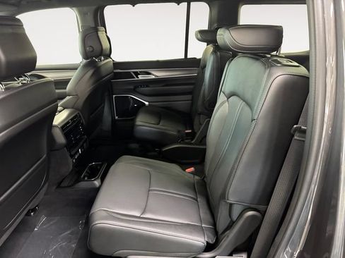 New 2026 Jeep Grand Wagoneer Limited AWD/4WD image 26
