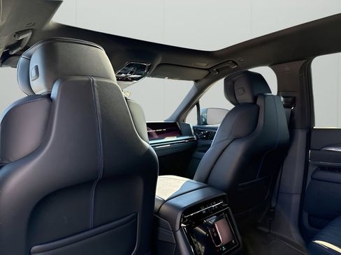 New 2025 Cadillac Escalade IQ Sport 1 image 31