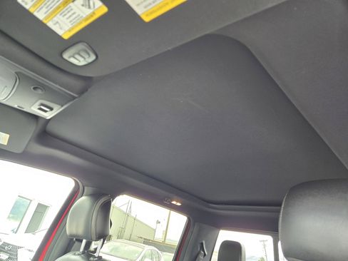 Used 2017 Ford F150 Platinum w/ Equipment Group 701A Luxury AWD/4WD image 11