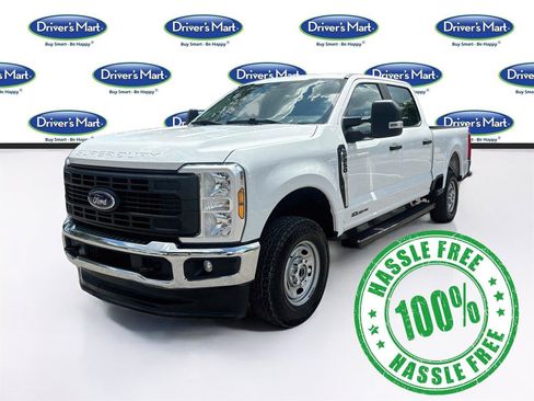 Used 2024 Ford F250 4x4 Crew Cab Super Duty image 3