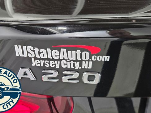 Used 2019 Mercedes-Benz A 220 4MATIC image 30